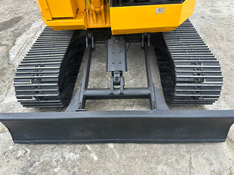 038.03 Komatsu PC38UU Mini Excavator S/N 2300