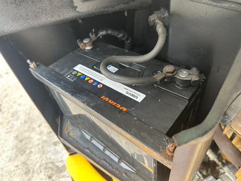 038.03 Komatsu PC38UU Mini Excavator S/N 2300