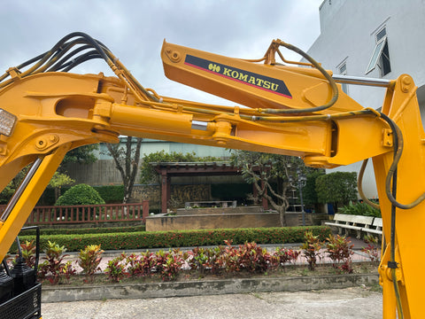 038.03 Komatsu PC38UU Mini Excavator S/N 2300