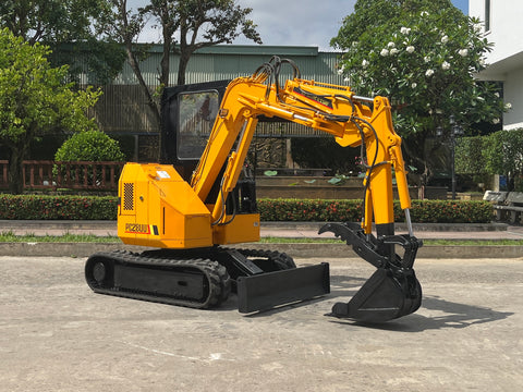 031.03 Komatsu PC28UU Mini Excavator S/N 5694