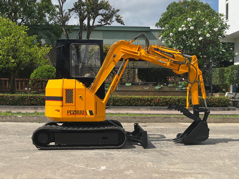 031.03 Komatsu PC28UU Mini Excavator S/N 5694
