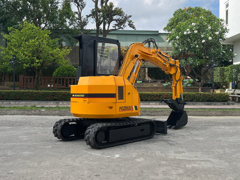 031.03 Komatsu PC28UU Mini Excavator S/N 5694