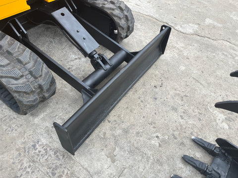 031.03 Komatsu PC28UU Mini Excavator S/N 5694