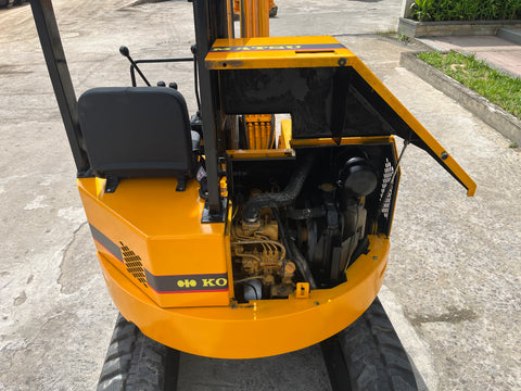 031.03 Komatsu PC28UU Mini Excavator S/N 5694