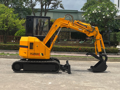 031.02 Komatsu PC28UU Mini Excavator S/N 2960