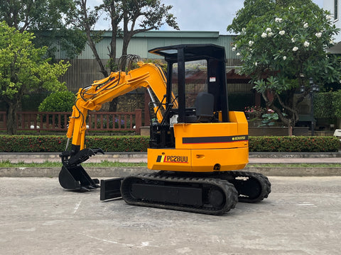 031.02 Komatsu PC28UU Mini Excavator S/N 2960