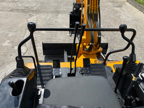 031.06 IHI IS30G Mini Excavator S/N 10113332