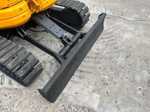 032.03 Komatsu PC38UU-2 Mini Excavator S/N 3022