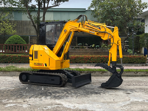 034.01 Komatsu PC28UU Mini Excavator S/N 4855