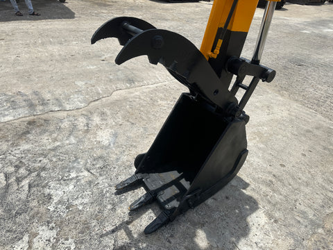 032.04 Komatsu PC50UU Mini Excavator S/N 3029