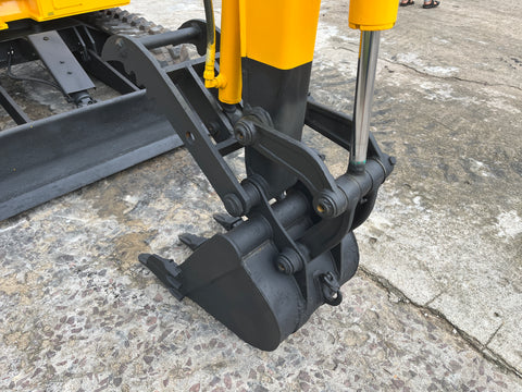 034.01 Komatsu PC28UU Mini Excavator S/N 4855