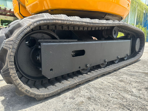 032.01 Komatsu PC28UU-2 Mini Excavator S/N 7039