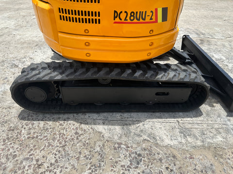 032.01 Komatsu PC28UU-2 Mini Excavator S/N 7039