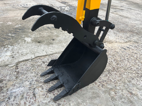 034.03 Komatsu PC38UU Mini Excavator S/N 1493