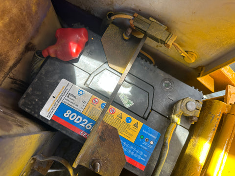 032.01 Komatsu PC28UU-2 Mini Excavator S/N 7039