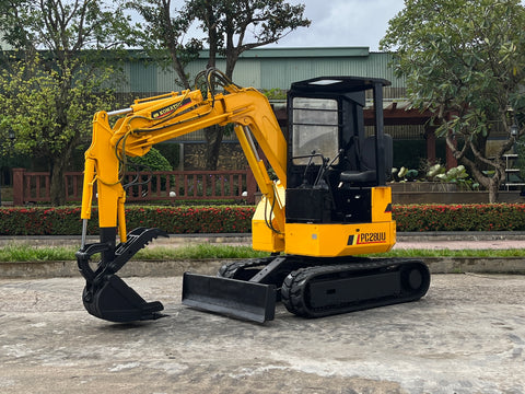 034.02 Komatsu PC28UU Mini Excavator S/N 6749