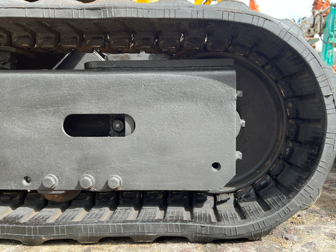 034.02 Komatsu PC28UU Mini Excavator S/N 6749