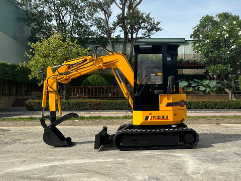 033.02 Komatsu PC28UU Mini Excavator S/N 3783