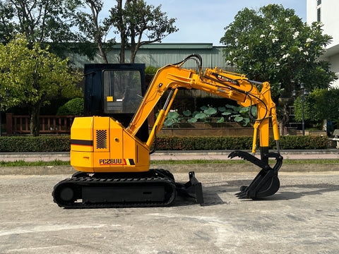 033.02 Komatsu PC28UU Mini Excavator S/N 3783