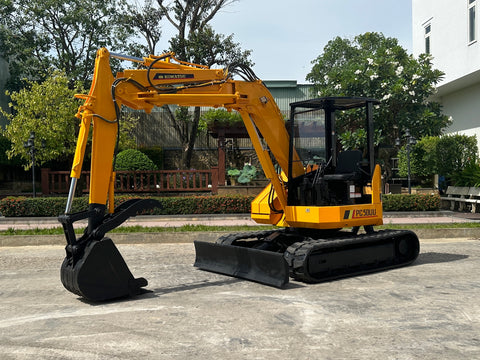033.05 Komatsu PC50UU Mini Excavator S/N 1621