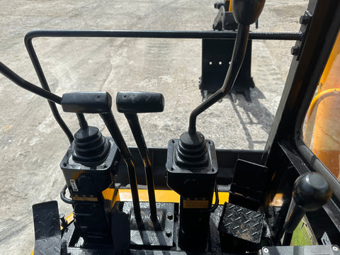 033.05 Komatsu PC50UU Mini Excavator S/N 1621