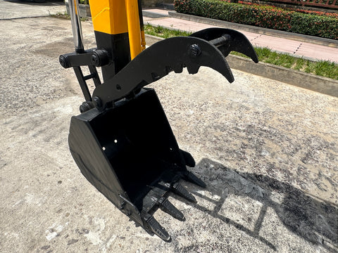 033.04 Komatsu PC50UU Mini Excavator S/N 1527