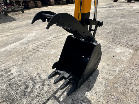 033.04 Komatsu PC50UU Mini Excavator S/N 1527