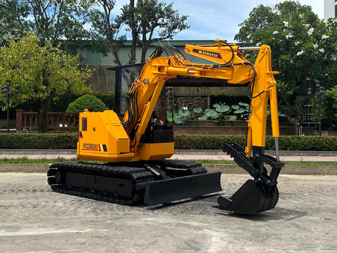 033.03 Komatsu PC38UU Mini Excavator S/N 1030