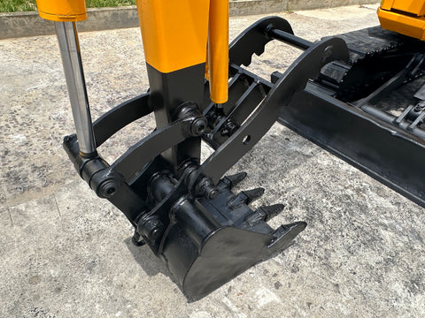 033.03 Komatsu PC38UU Mini Excavator S/N 1030