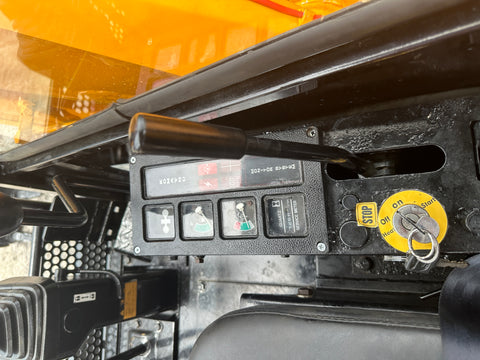 033.03 Komatsu PC38UU Mini Excavator S/N 1030