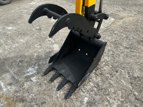 035.02 Komatsu PC38UU Mini Excavator S/N 1289