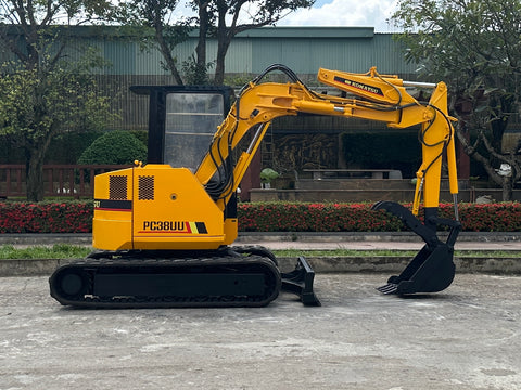 035.03 Komatsu PC38UU Mini Excavator S/N 2033