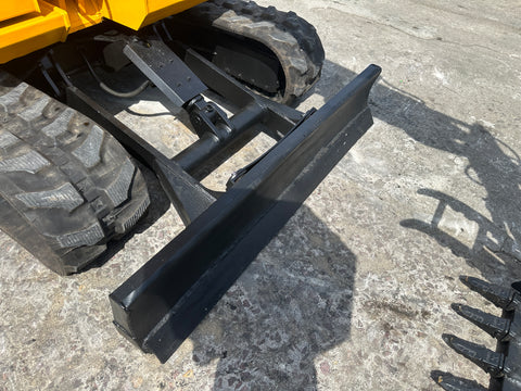 035.03 Komatsu PC38UU Mini Excavator S/N 2033