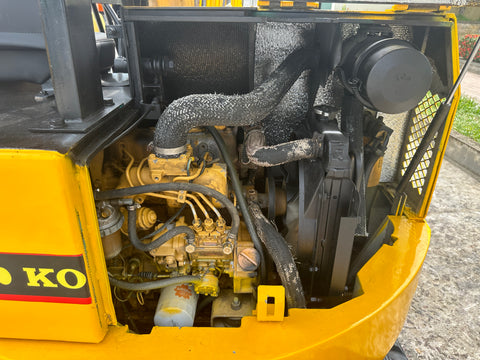 036.01 Komatsu PC28UU Mini Excavator S/N 6363