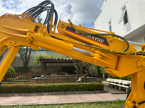 036.01 Komatsu PC28UU Mini Excavator S/N 6363