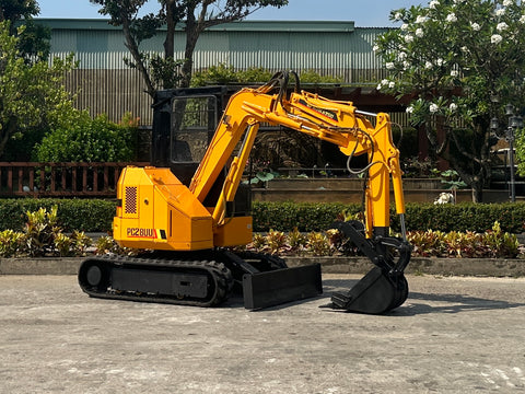 037.02 Komatsu PC28UU Mini Excavator S/N 3807