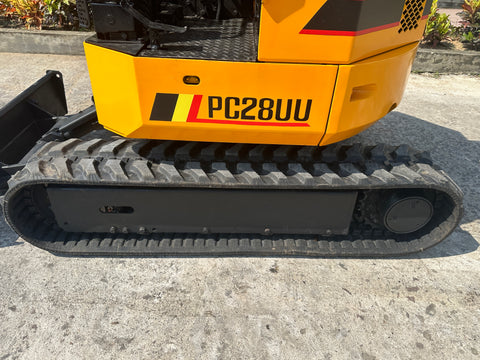 037.02 Komatsu PC28UU Mini Excavator S/N 3807