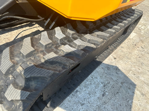 037.02 Komatsu PC28UU Mini Excavator S/N 3807