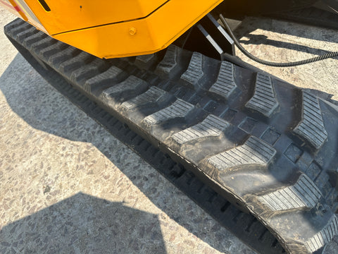 037.02 Komatsu PC28UU Mini Excavator S/N 3807