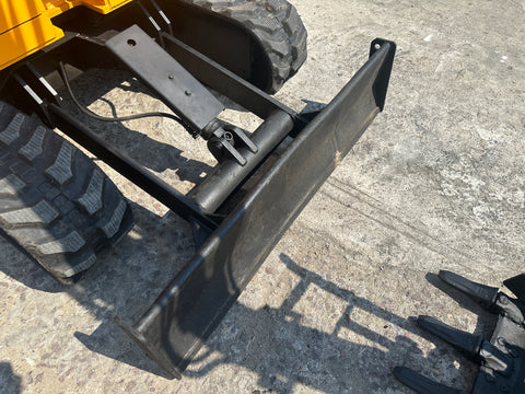 037.02 Komatsu PC28UU Mini Excavator S/N 3807