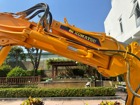 037.02 Komatsu PC28UU Mini Excavator S/N 3807