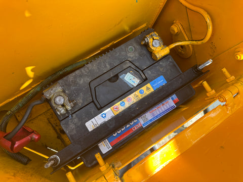 037.02 Komatsu PC28UU Mini Excavator S/N 3807