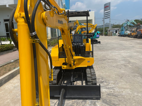 025.02 Komatsu PC10-6 Mini Excavator S/N 20767