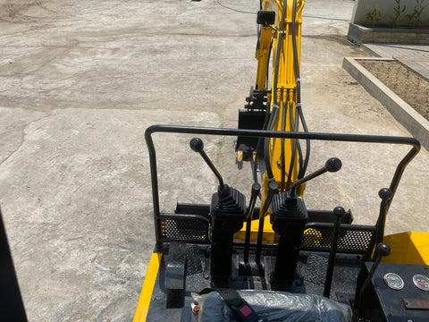 025.02 Komatsu PC10-6 Mini Excavator S/N 20767