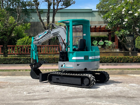 026.04 Komatsu PC28UU Mini Excavator S/N 6445
