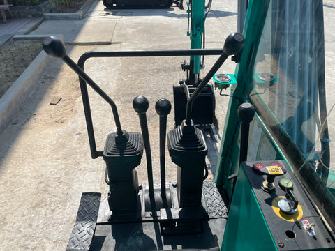 025.06 Komatsu PC28UU Mini Excavator S/N 5533