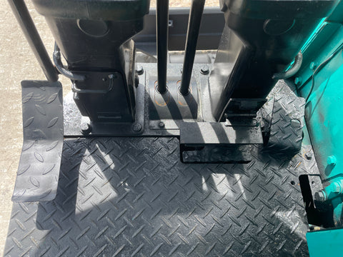 026.04 Komatsu PC28UU Mini Excavator S/N 6445