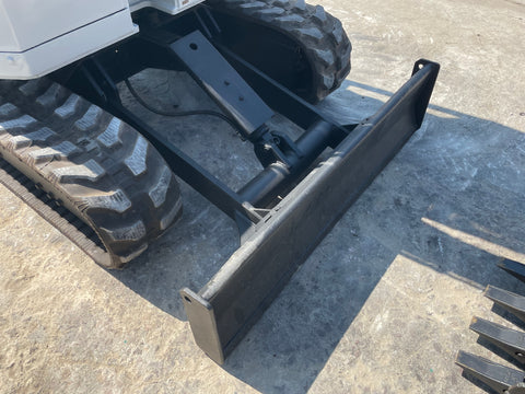 025.06 Komatsu PC28UU Mini Excavator S/N 5533