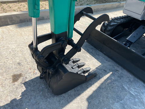 025.06 Komatsu PC28UU Mini Excavator S/N 5533