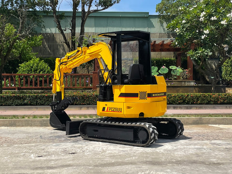 026.03 Komatsu PC28UU Mini Excavator S/N 5786
